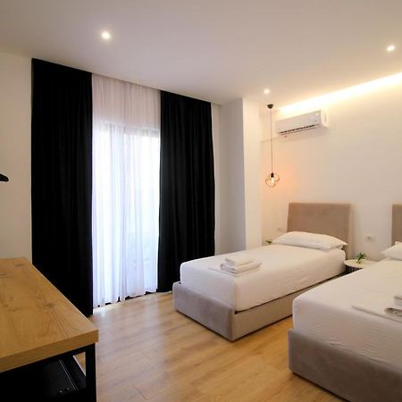 Hotel Qurku 2 Sarande Exterior photo