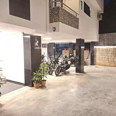 Hotel Qurku 2 Sarande Exterior photo