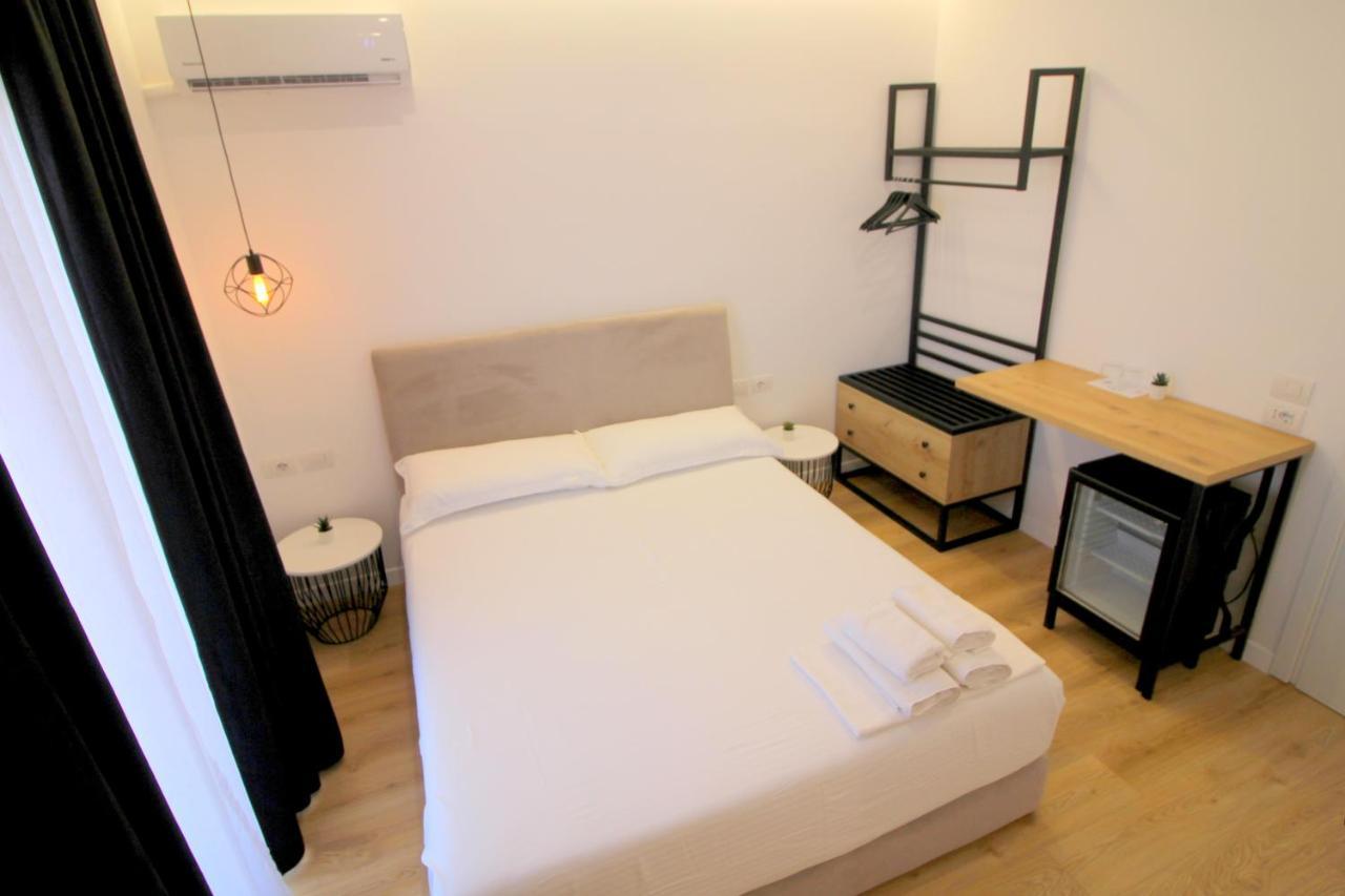 Hotel Qurku 2 Sarande Exterior photo